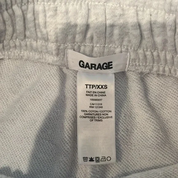 Garage women’s shorts - Picture 2 of 3